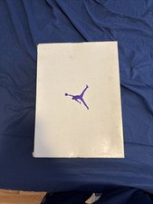 Jordan 4 retrò viola