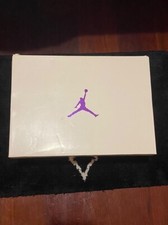 Jordan 4 2020 retrò viola